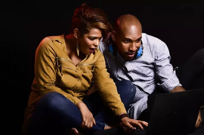 Guru Nakal, Trik Dapat Nilai Tambah ala Julia Ann